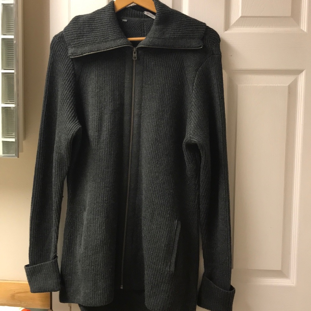 Athleta sweater